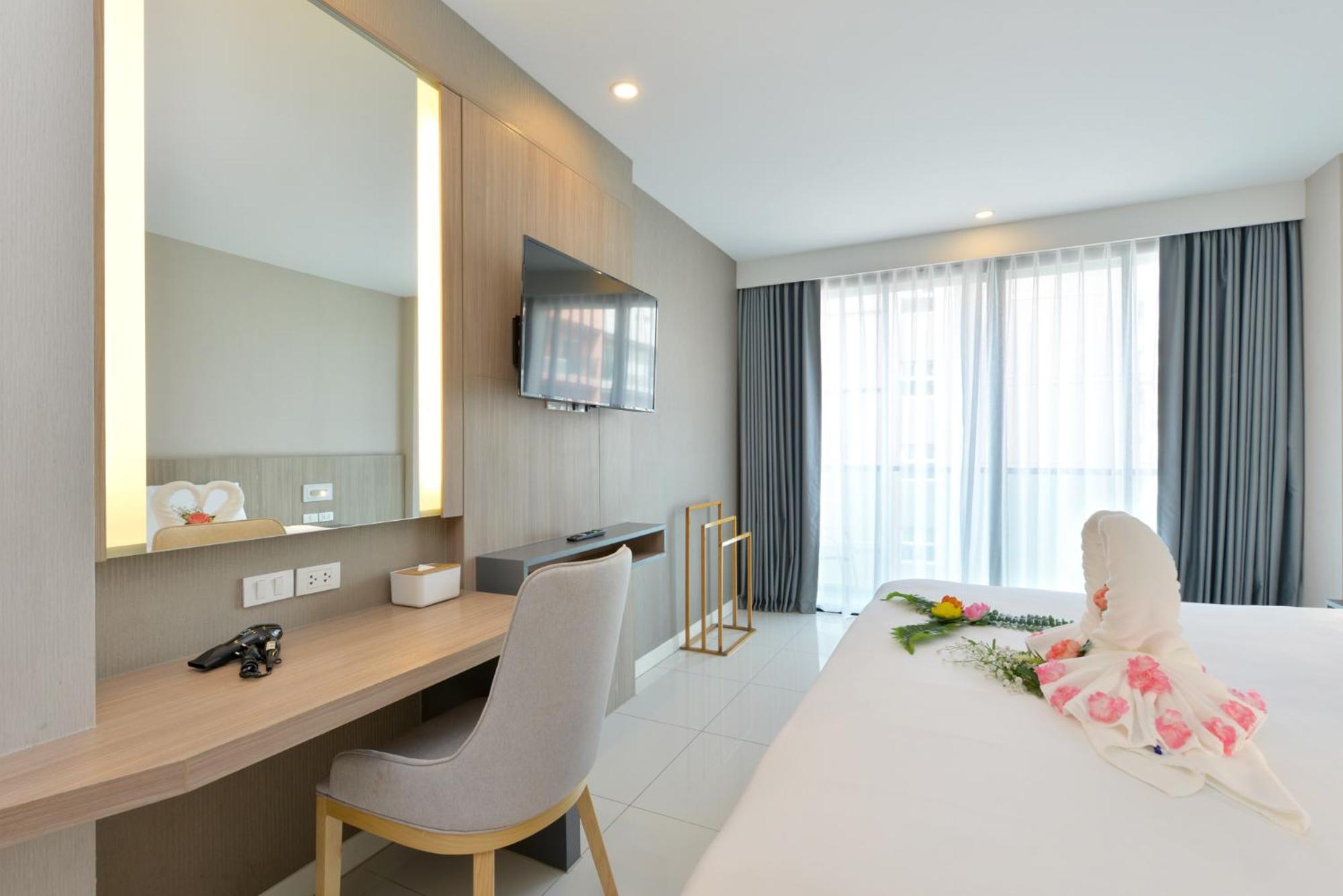 Grace Patong Hotel Kathu Esterno foto